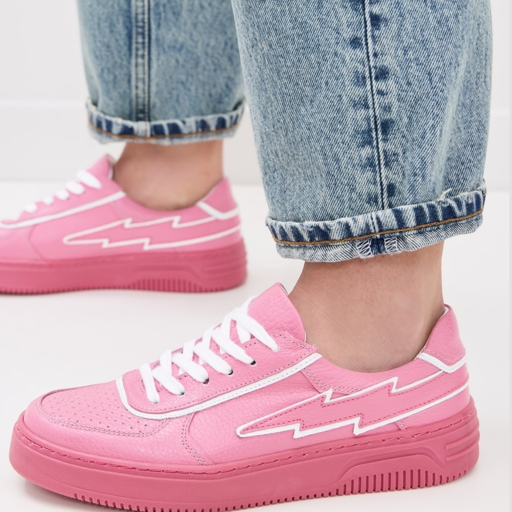 NIB The Rad Black Kids
Rad Force Uno Sneakers PINK